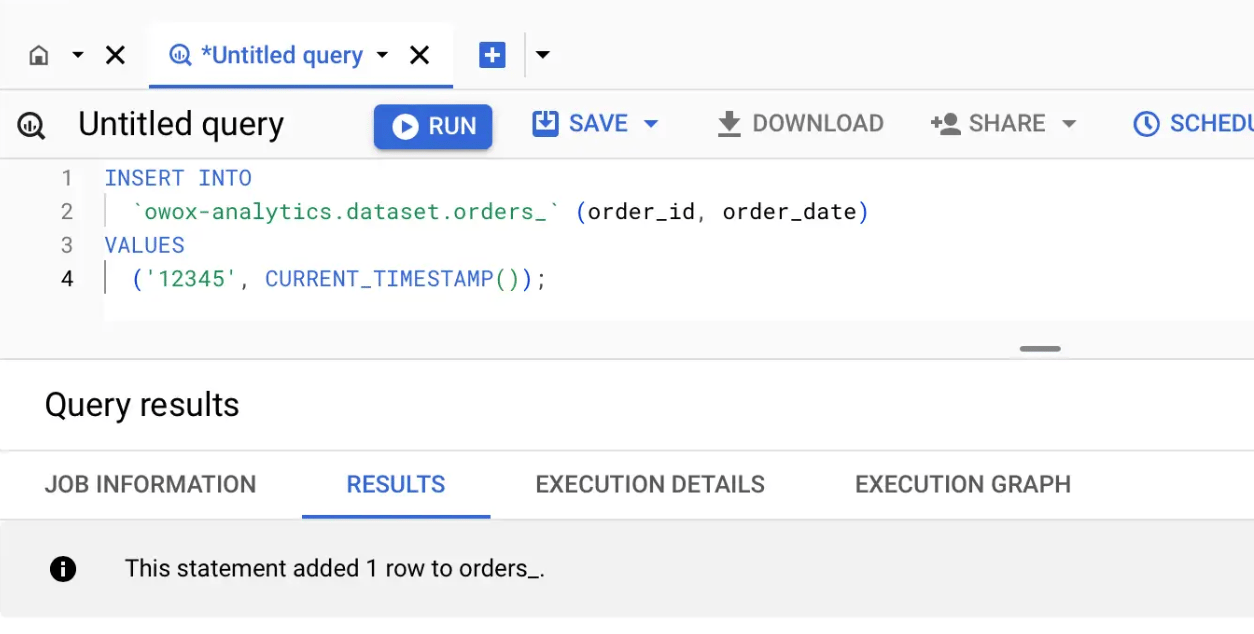Displays retrieving the current timestamp at query execution time using the CURRENT_TIMESTAMP function.