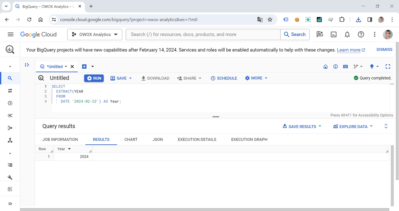 EXTRACT in BigQuery, illustrating how to retrieve the year component of a date. i-shadow